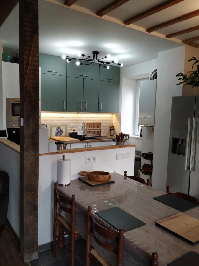 Le Jardin B&B Isigny-le-Buat Екстер'єр фото