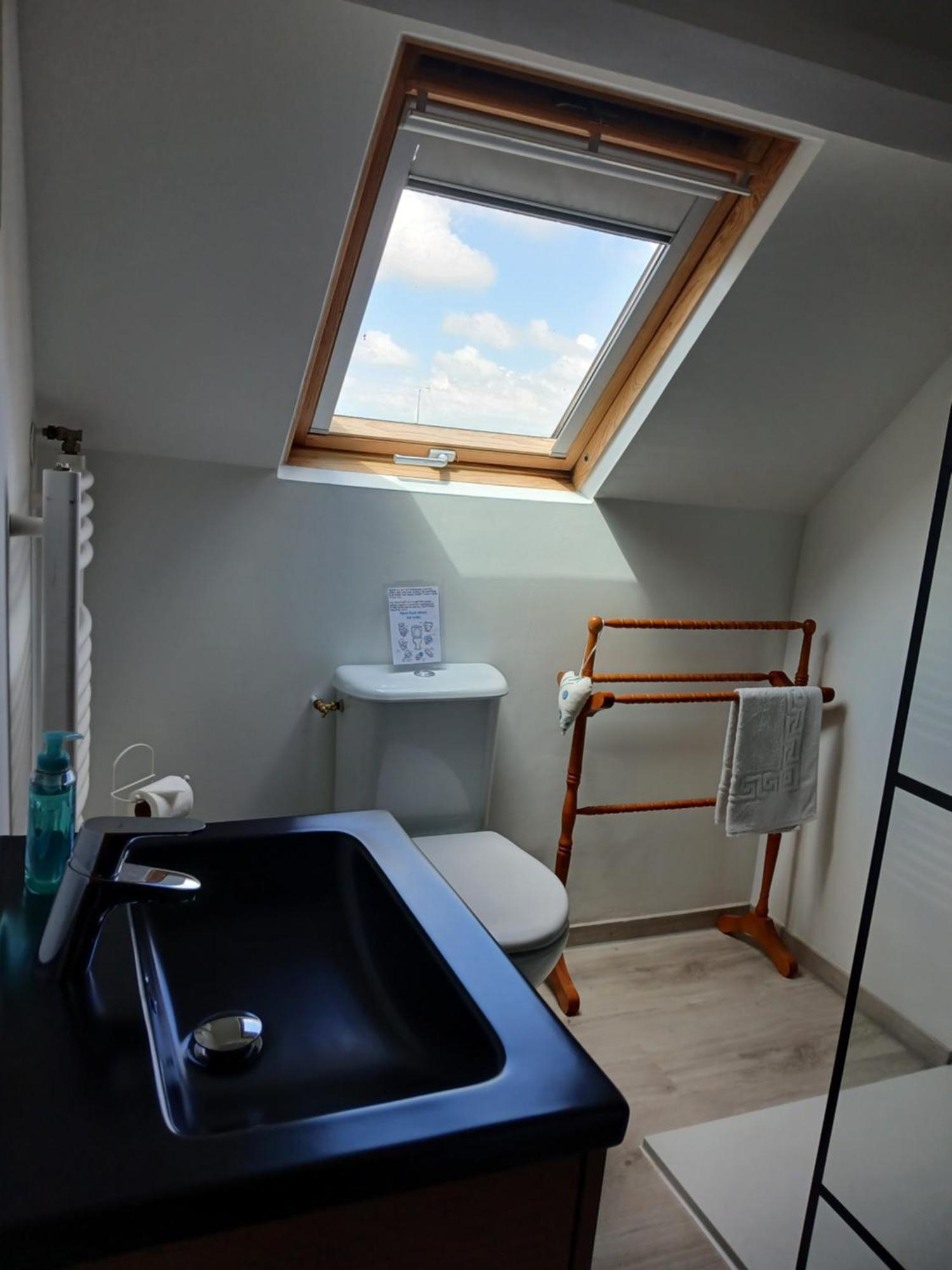Le Jardin B&B Isigny-le-Buat Екстер'єр фото